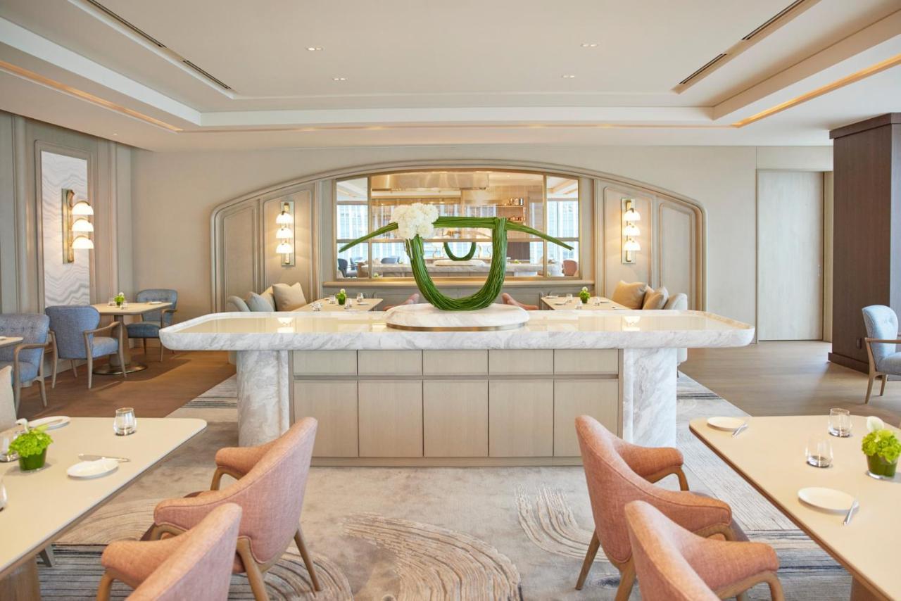 Four Seasons Hotel Tokyo At Marunouchi Экстерьер фото