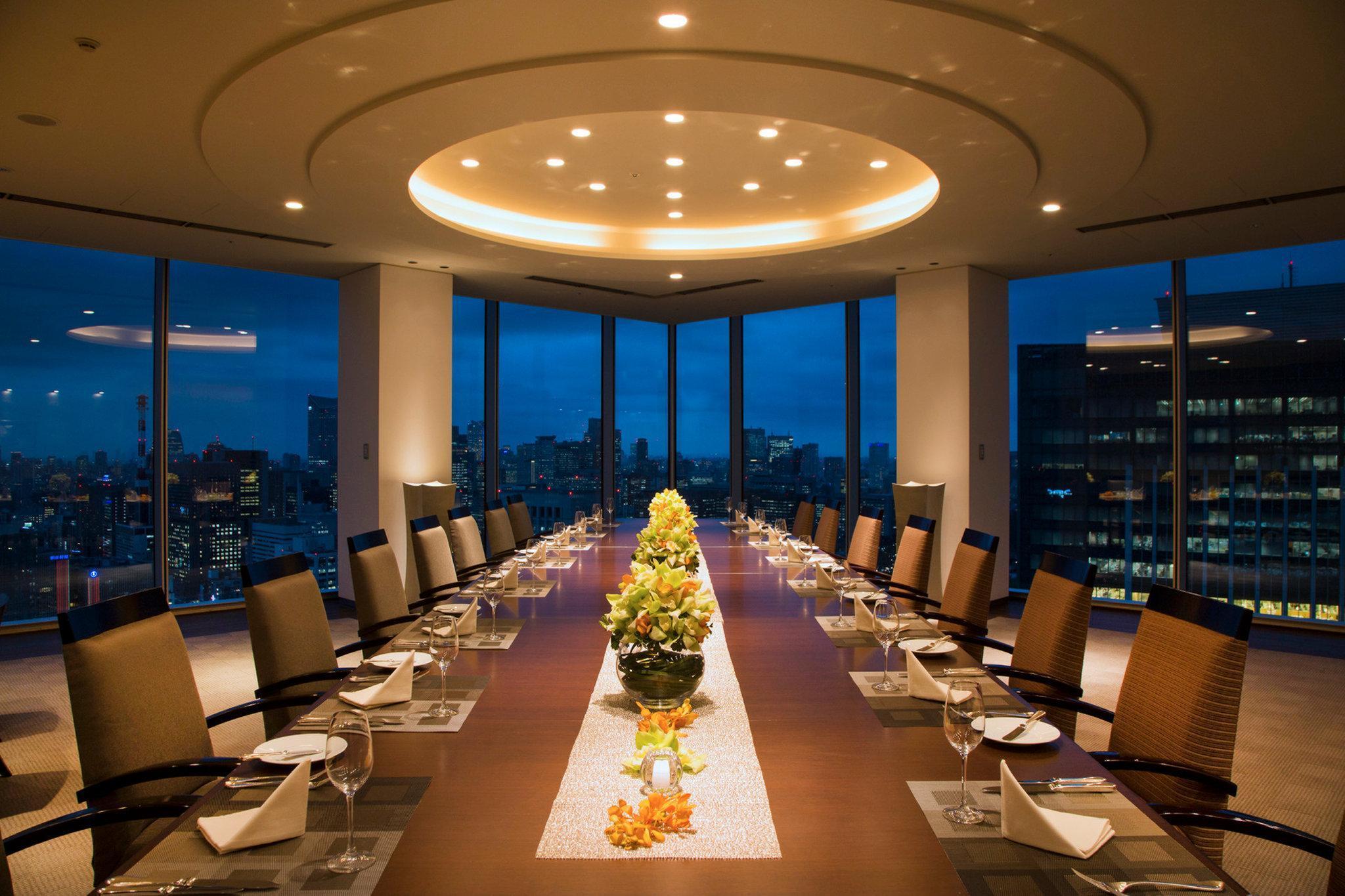 Four Seasons Hotel Tokyo At Marunouchi Экстерьер фото