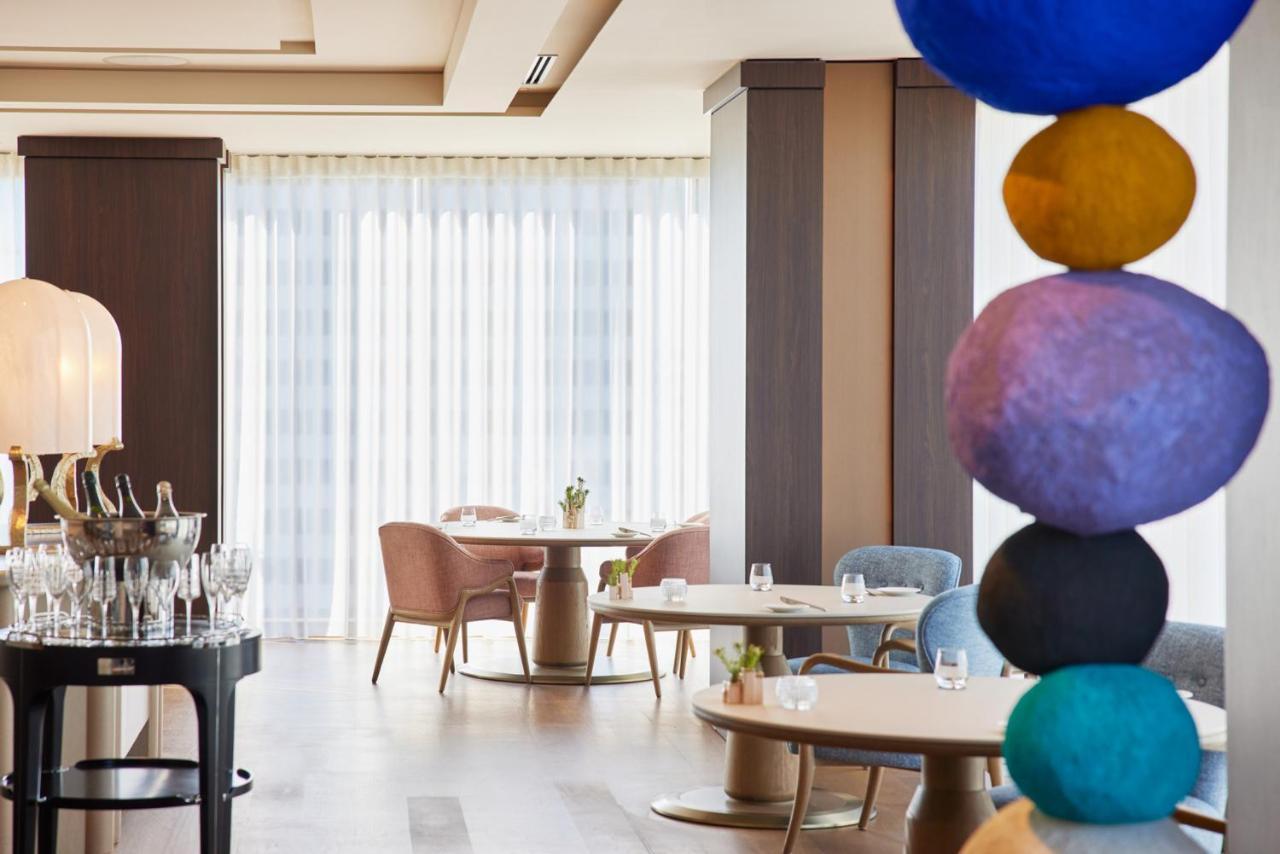 Four Seasons Hotel Tokyo At Marunouchi Экстерьер фото